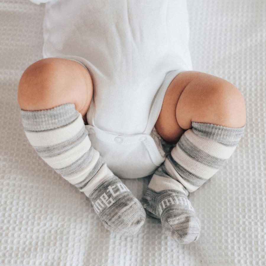 Going Places Lamington Travelling With Kids | Lamington Knee-High Merino Socks - Pebble